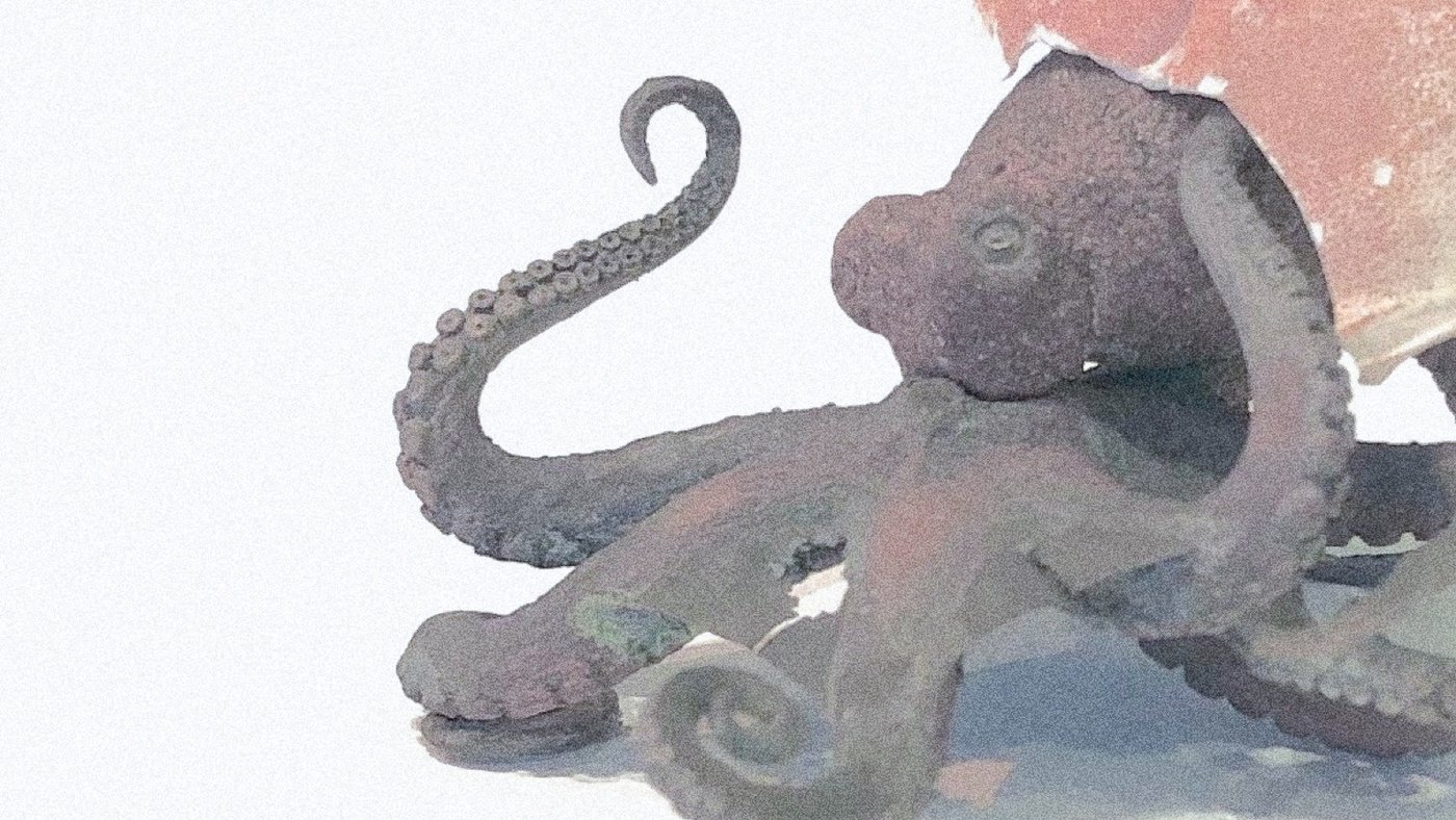鋳金で制作したタコの作品「溶解変化」